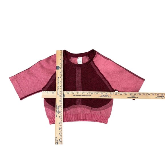 Fabletics PowerHold Seamless Two-Piece Set Pink & Burgundy Colorblock | Size M - Picture 3 of 10